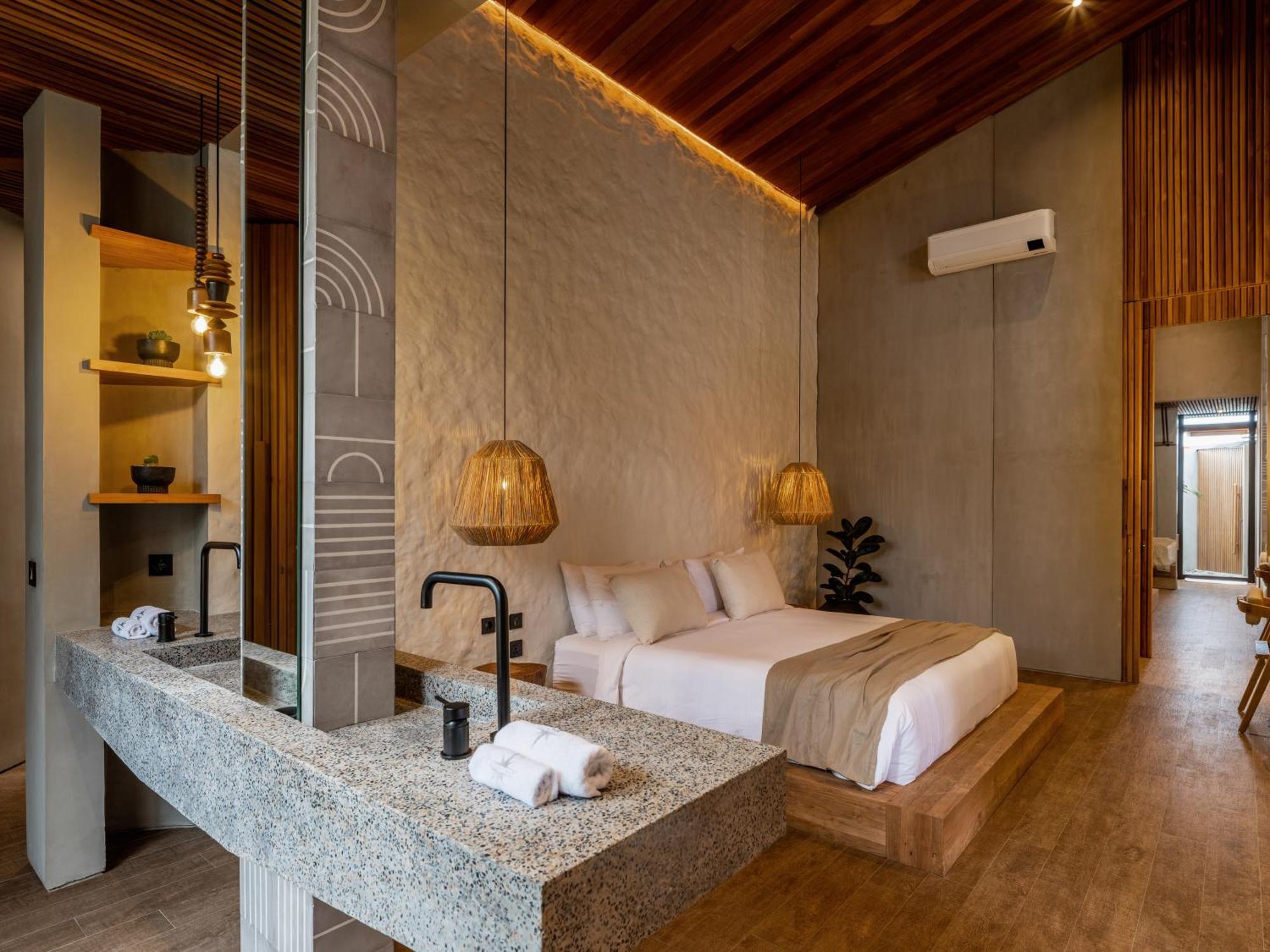 Villa Levante Bali By House Of Winds - Tropical Oasis Near Canggu Kerobokan Exteriör bild